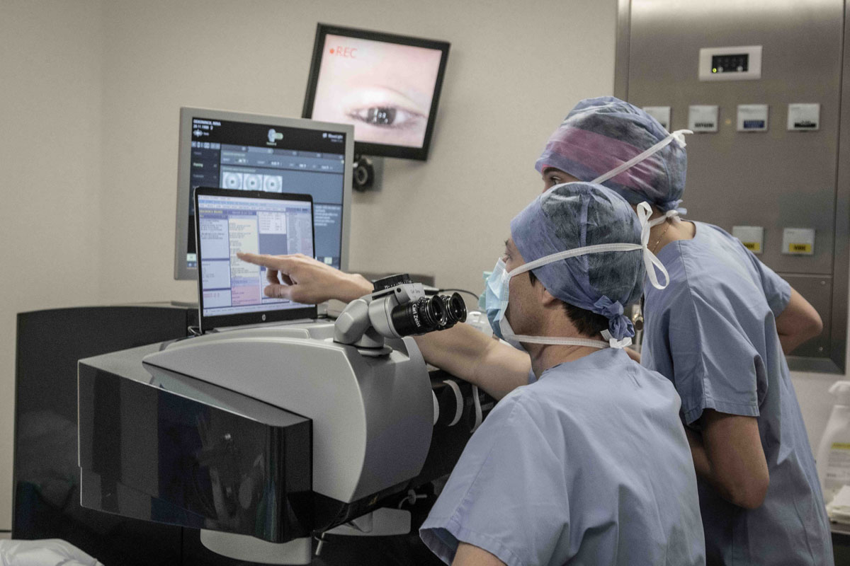 Un avis pour une chirurgie oculaire